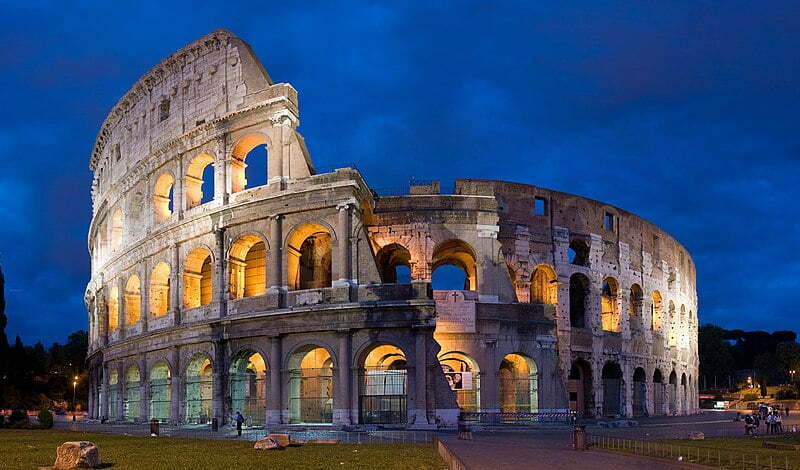 How big is Italy Collosseum Rome